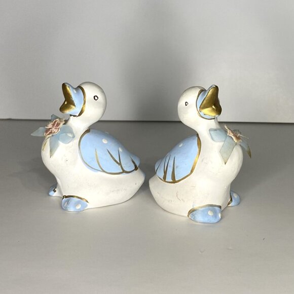 Vintage Ceramic Duck Salt & Pepper Shakers with Ribbon around neck - Picture 3 of 6